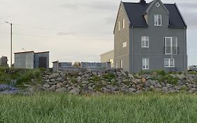 Melar Guesthouse